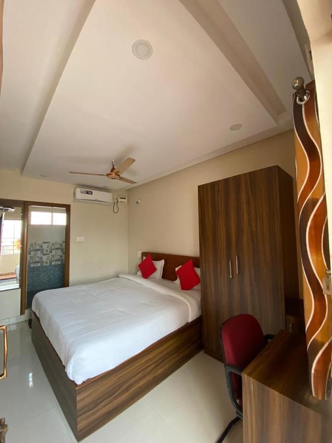 Hotel Renuka Visakhapatnam Dış mekan fotoğraf